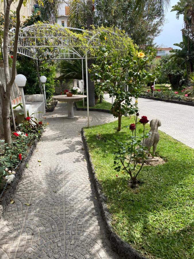 Casa Delle Rose Catânia Exterior foto
